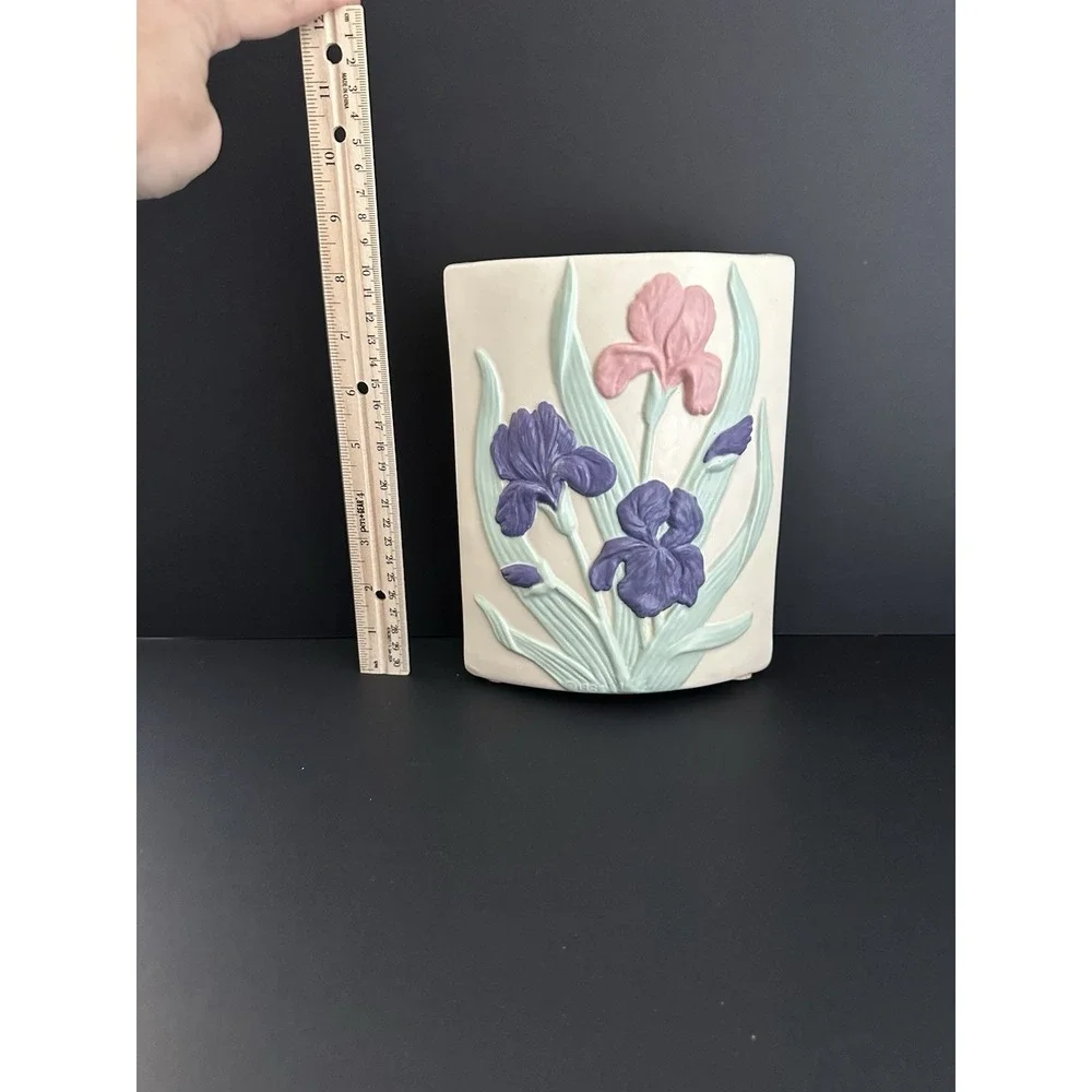 Shabby Chic vintage ceramic